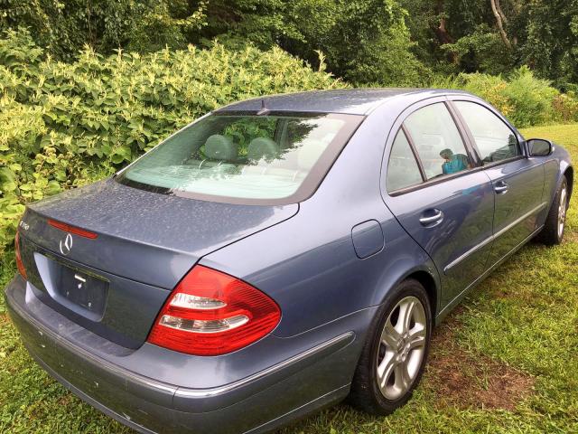 WDBUF56J96A937332 - 2006 MERCEDES-BENZ E 350 BLUE photo 3