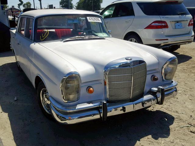 11101010091935 - 1966 MERCEDES-BENZ 230S WHITE photo 1