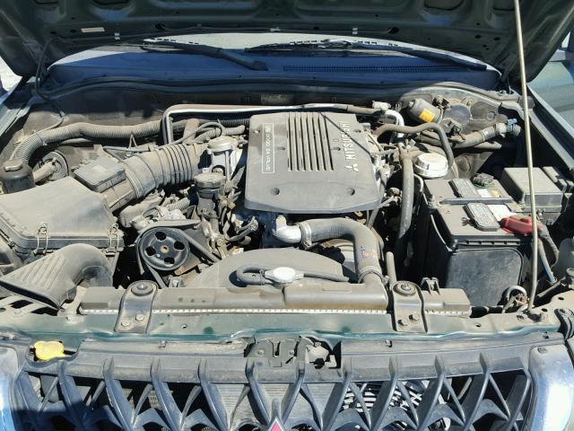 JA4LS31H81P055733 - 2001 MITSUBISHI MONTERO SP GREEN photo 7