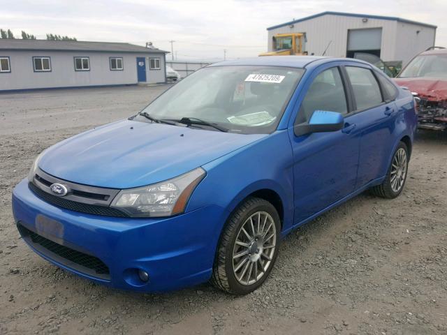 1FAHP3GN3AW257871 - 2010 FORD FOCUS SES BLUE photo 2