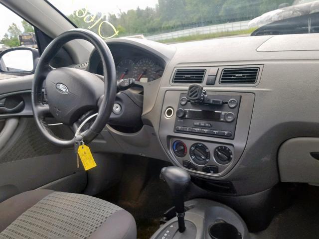 1FAFP34N95W174785 - 2005 FORD FOCUS ZX4 BLUE photo 9