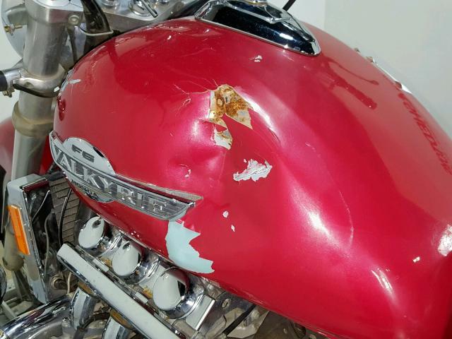 1HFSC3433WA102584 - 1998 HONDA GL1500 CT RED photo 17