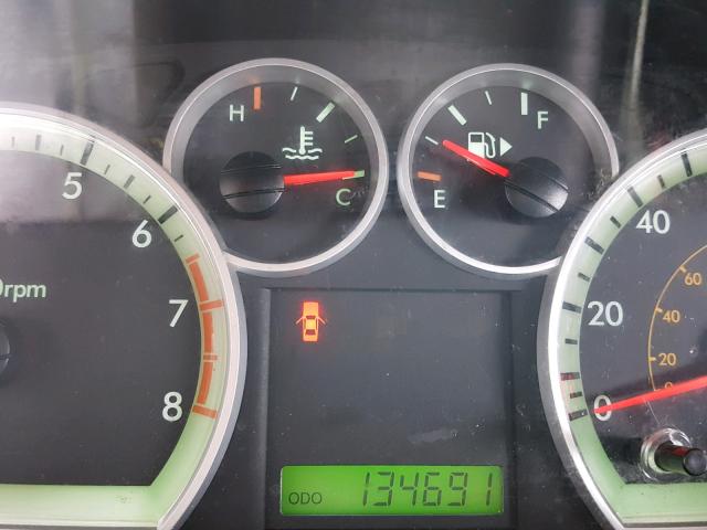 KL1TD5DE6AB131340 - 2010 CHEVROLET AVEO LS RED photo 8