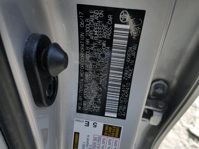 JTDZN3EU7HJ070574 - 2017 TOYOTA PRIUS V SILVER photo 10