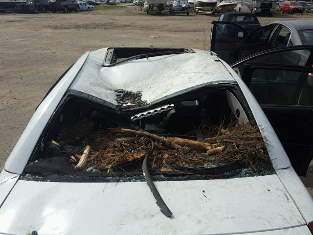 1G8AJ52F84Z188956 - 2004 SATURN ION LEVEL WHITE photo 9