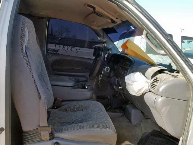 3B7KF2365XG172811 - 1999 DODGE RAM 2500 WHITE photo 5