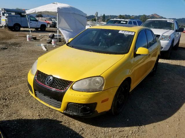 3VWWJ71KX7M179653 - 2007 VOLKSWAGEN JETTA GLI YELLOW photo 2