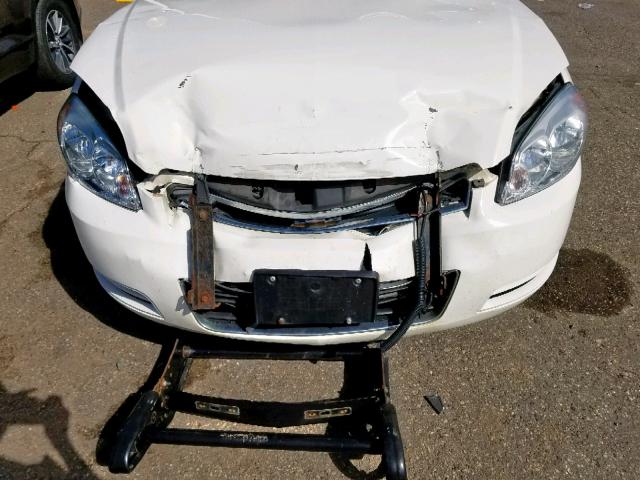 2G1WS553881331602 - 2008 CHEVROLET IMPALA POL WHITE photo 9