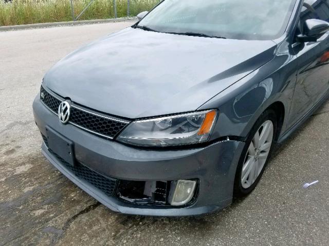 3VW4A7AJ8CM366740 - 2012 VOLKSWAGEN JETTA GLI GRAY photo 9