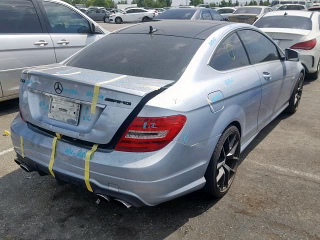 WDDGJ4HB7DG009452 - 2013 MERCEDES-BENZ C 250 BLUE photo 4