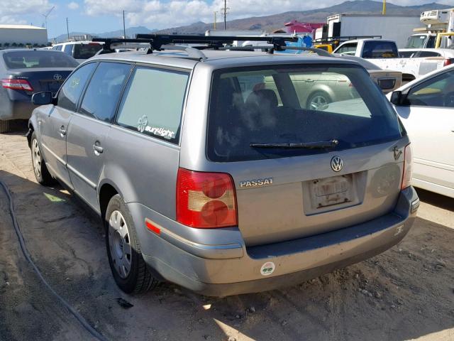 WVWND63B63E072533 - 2003 VOLKSWAGEN PASSAT GL SILVER photo 3