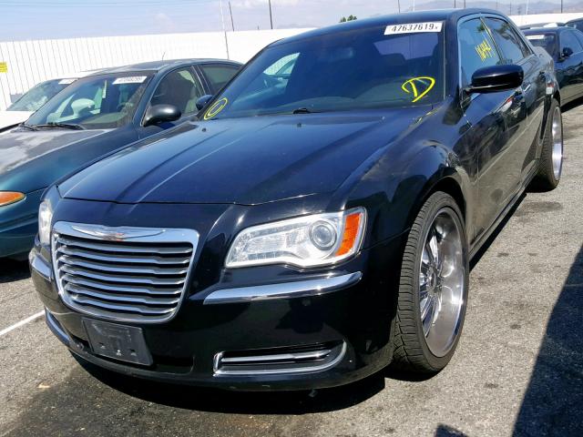 2C3CCAAG0CH202069 - 2012 CHRYSLER 300 BLACK photo 2