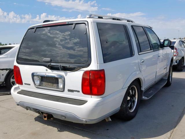 5LMFU28A6YLJ41536 - 2000 LINCOLN NAVIGATOR თეთრი ფოტო 4