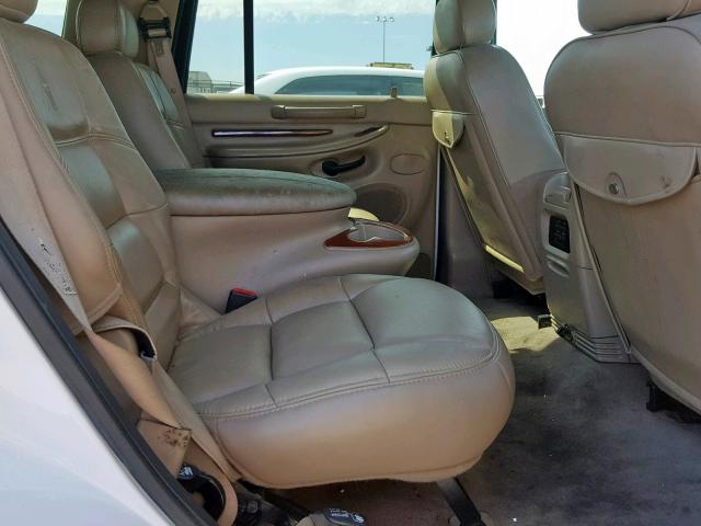 5LMFU28A6YLJ41536 - 2000 LINCOLN NAVIGATOR თეთრი ფოტო 6