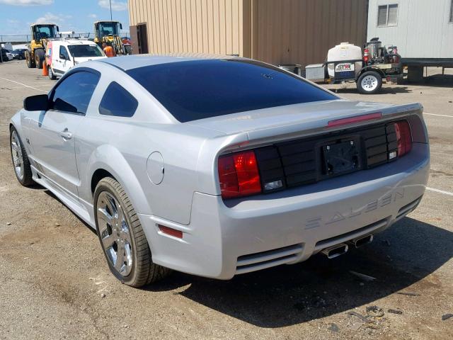 1ZVFT82H355114049 - 2005 FORD MUSTANG GT SILVER photo 3