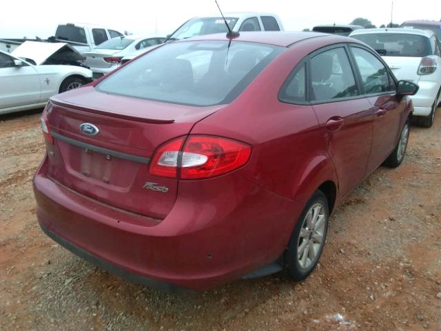 3FADP4BJ9BM172141 - 2011 FORD FIESTA SE RED photo 4