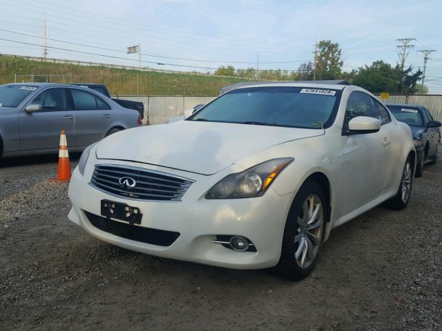 JN1CV6EL6BM260146 - 2011 INFINITI G37 WHITE photo 2