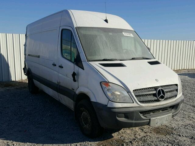 WD3PE8CC1D5740888 - 2013 MERCEDES-BENZ SPRINTER 2 WHITE photo 1