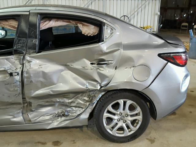 3MYDLBZV2GY136277 - 2016 TOYOTA SCION IA SILVER photo 9