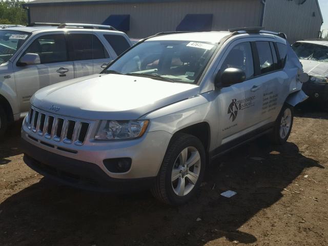 1C4NJDBB9CD632985 - 2012 JEEP COMPASS SP 银色 照片 2
