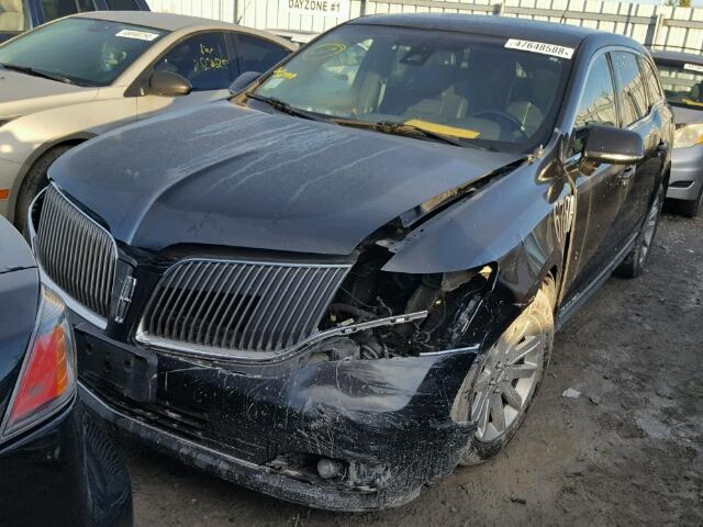 2LMHJ5NK3EBL54530 - 2014 LINCOLN MKT BLACK photo 2