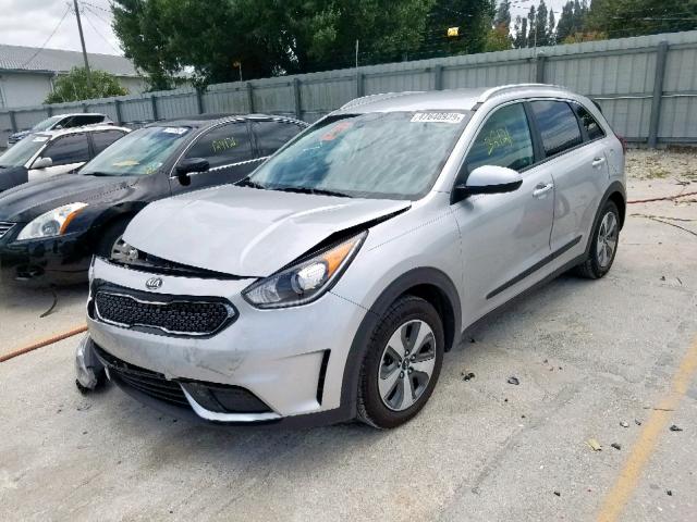 KNDCB3LC9J5211023 - 2018 KIA NIRO FE SILVER photo 2