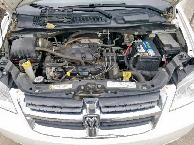 2D4RN5D11AR118450 - 2010 DODGE GRAND CARA WHITE photo 7