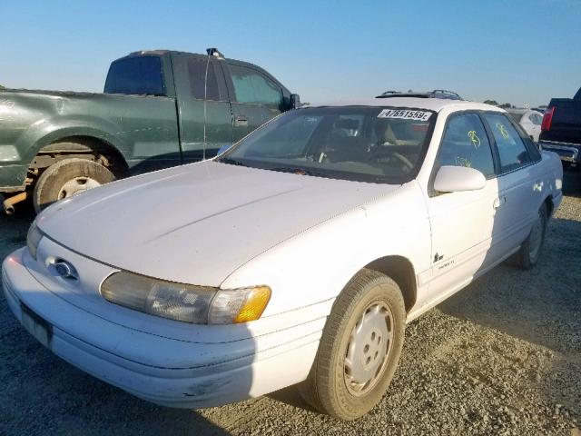 1FALP5213RG240651 - 1994 FORD TAURUS GL WHITE photo 2