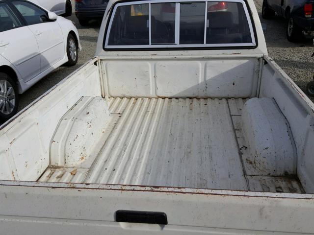 JT4RN56S2J0271495 - 1988 TOYOTA PICKUP XTR CREAM photo 6