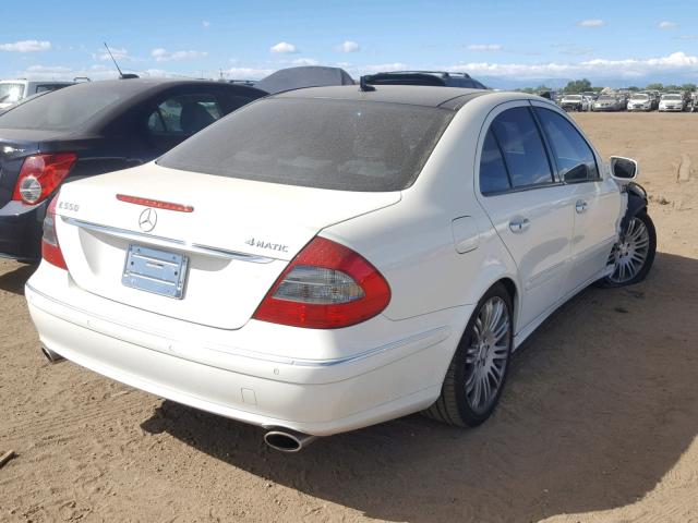 WDBUF90X08B220920 - 2008 MERCEDES-BENZ E 550 4MAT WHITE photo 4