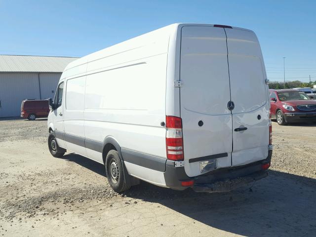 WD3PE8CC9D5781687 - 2013 MERCEDES-BENZ SPRINTER 2 WHITE photo 3