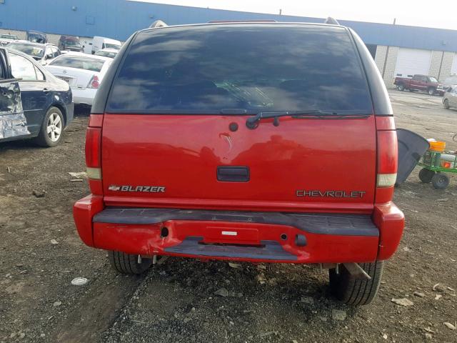 1GNDT13W3Y2106352 - 2000 CHEVROLET BLAZER RED photo 10