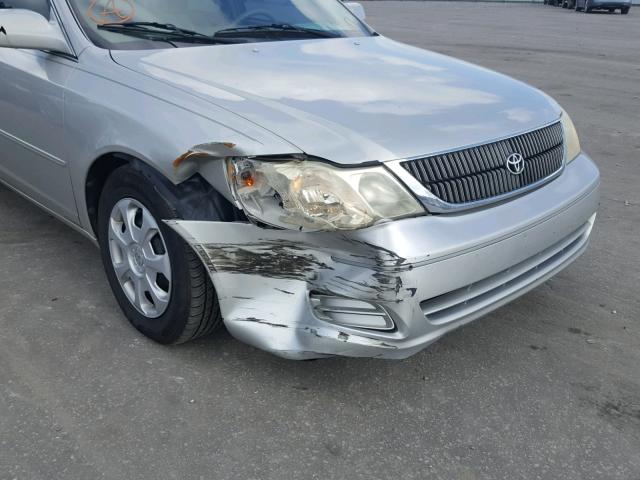 4T1BF28B82U220583 - 2002 TOYOTA AVALON XL SILVER photo 9