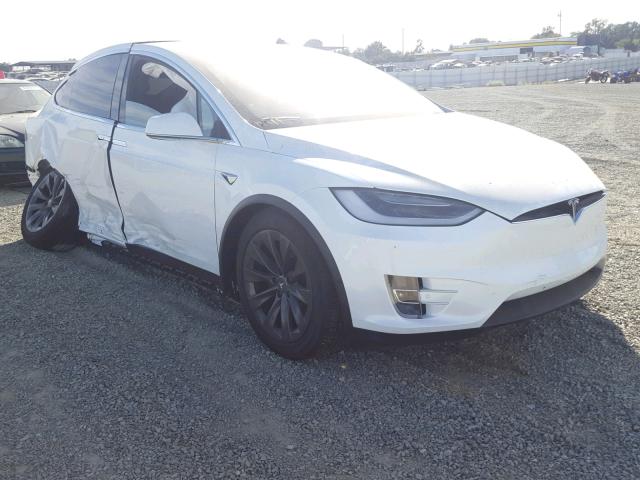 5YJXCDE21JF091922 - 2018 TESLA MODEL X WHITE photo 1