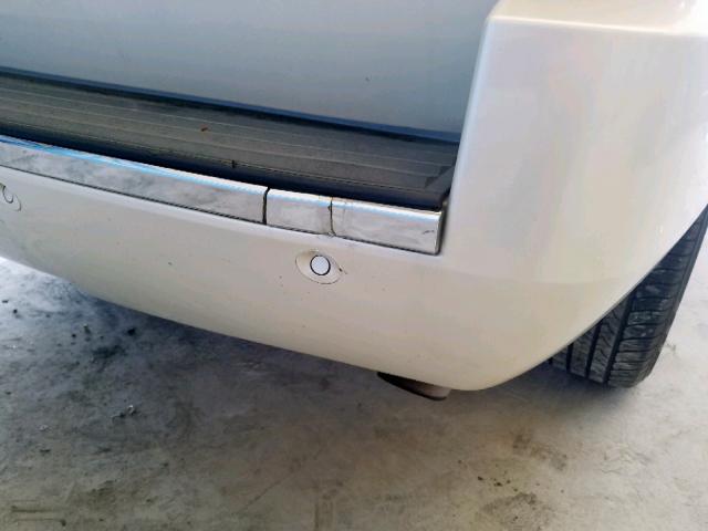 1GKUKEEF8AR166774 - 2010 GMC YUKON DENA WHITE photo 9