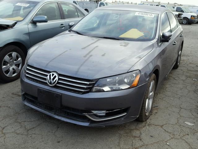 1VWAT7A37FC093990 - 2015 VOLKSWAGEN PASSAT S GRAY photo 2