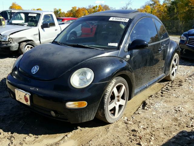 3VWED21C61M477669 - 2001 VOLKSWAGEN NEW BEETLE Qara foto 2