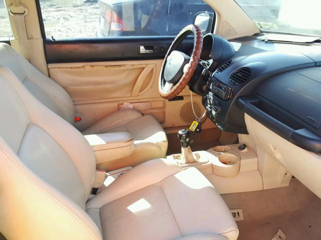 3VWED21C61M477669 - 2001 VOLKSWAGEN NEW BEETLE Qara foto 5