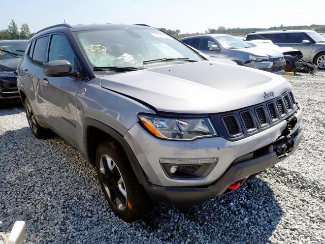 3C4NJDDB5JT256015 - 2018 JEEP COMPASS TR SILVER photo 1