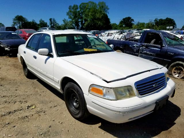 2FAFP73W9WX128204 - 1998 FORD CROWN VICT WHITE photo 1