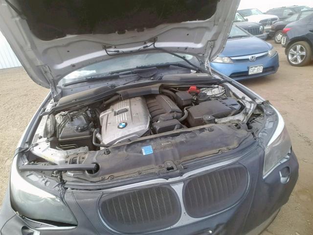 WBANN73567CN03920 - 2007 BMW 530 XIT SILVER photo 7