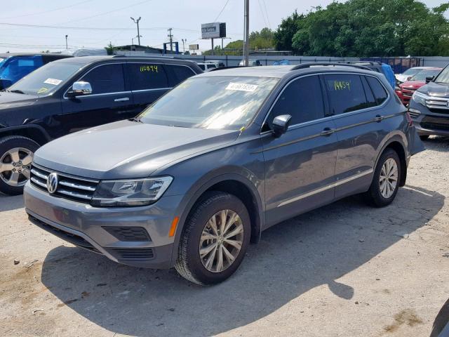 3VV3B7AX8JM165161 - 2018 VOLKSWAGEN TIGUAN SE GRAY photo 2