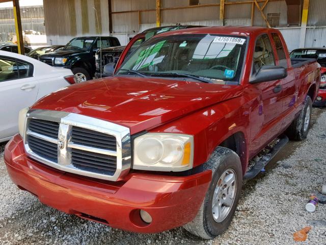 1D7HE42P87S103144 - 2007 DODGE DAKOTA SLT RED photo 2