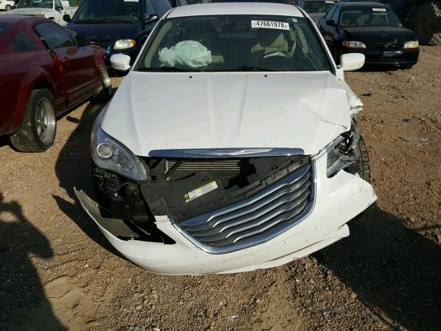 1C3CCBBB1DN515715 - 2013 CHRYSLER 200 TOURIN WHITE photo 9