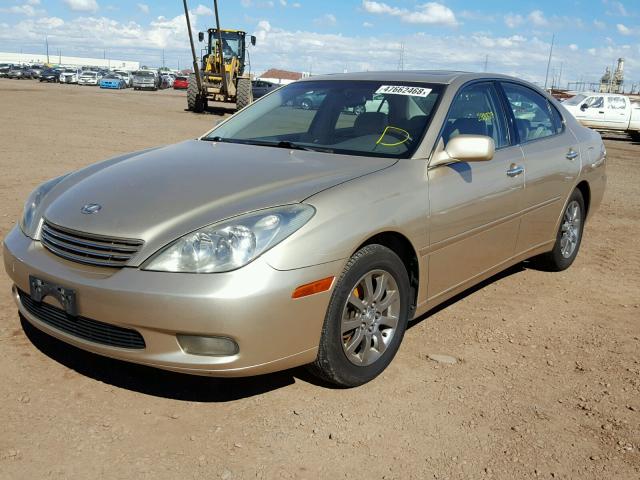 JTHBF30GX20026130 - 2002 LEXUS ES 300 GOLD photo 2