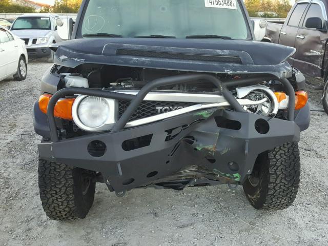 JTEBU11FX80104783 - 2008 TOYOTA FJ CRUISER BLACK photo 9