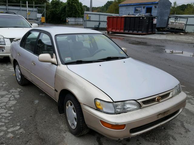 2T1BB02E3TC173758 - 1996 TOYOTA COROLLA DX SILVER photo 1