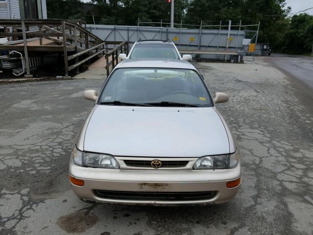 2T1BB02E3TC173758 - 1996 TOYOTA COROLLA DX SILVER photo 9