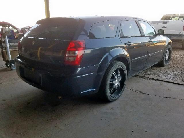 2D4FV47T16H117015 - 2006 DODGE MAGNUM SE BLACK photo 4