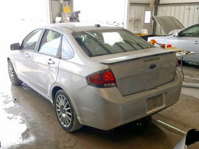 1FAHP3GN6AW252941 - 2010 FORD FOCUS SES SILVER photo 3